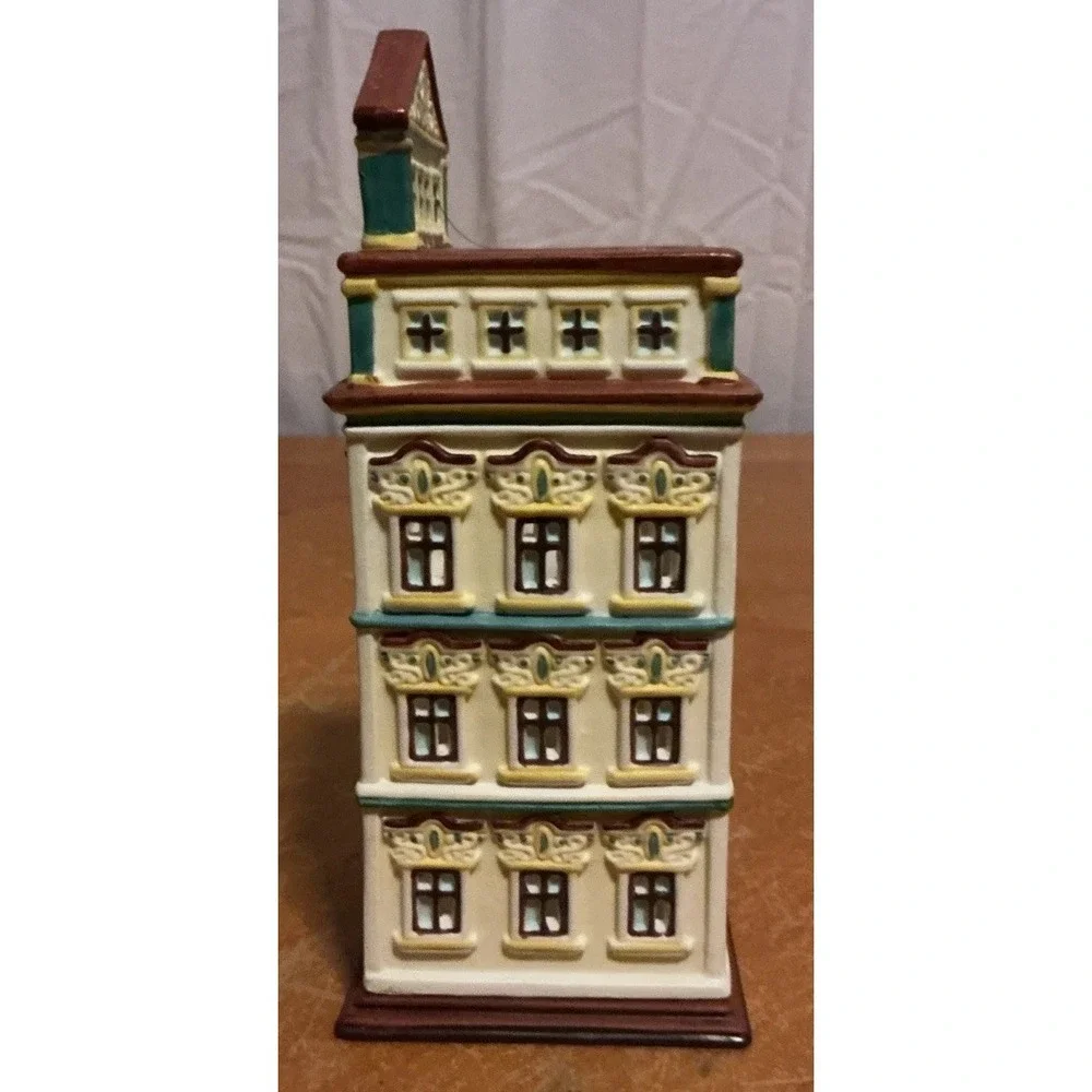 Party Lite Cafe Prague Tea Light House P8274 Candle Holder In‎ Box